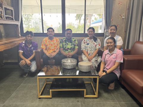 ขอพรรดน้ำดำหัวนายอำเภอบึงสามพัน