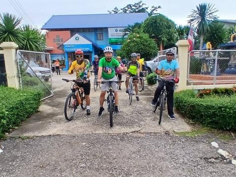 รวมพลัง พชอ.บึงสามพัน ปั่นจักรยานลดอุบัติเหตุ ร่วมสร้าง ถนนปลอดภ