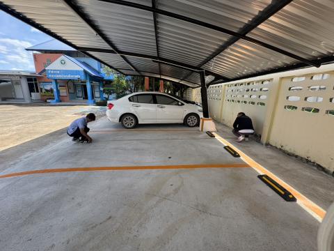 จัดสร้างที่จอดรถยนต์/รถมอเตอร์ไซค์ คลินิกแพทย์แผนไทย
